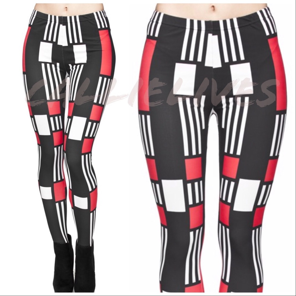 Miz Red Square: Soft digital 3D print Geo Leggings - Picture 2 of 2